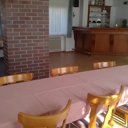 Zur Krone Hotel