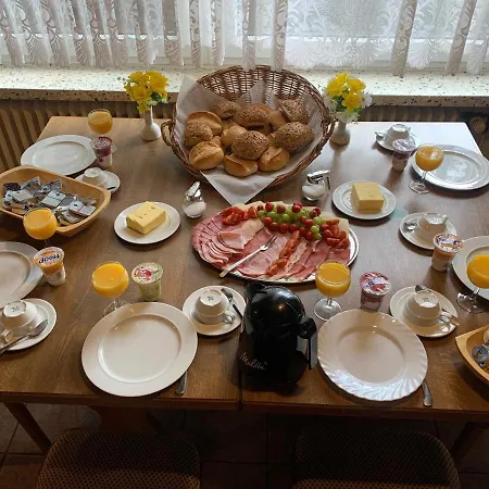 Zur Krone Hotell 2*